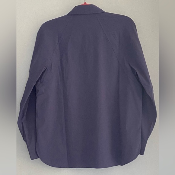 Athleta A Frame Poplin Performance Button Up Shirt-MEDIUM- in lavender(runs big) - Picture 2 of 3